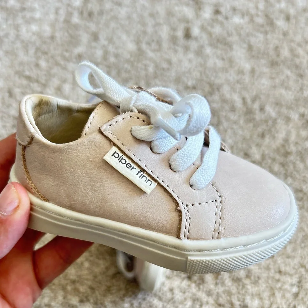 Piper Finn Kids Leather Sneakers Champagne Pink Lace Up Low Top‎ Shoes Size 3
